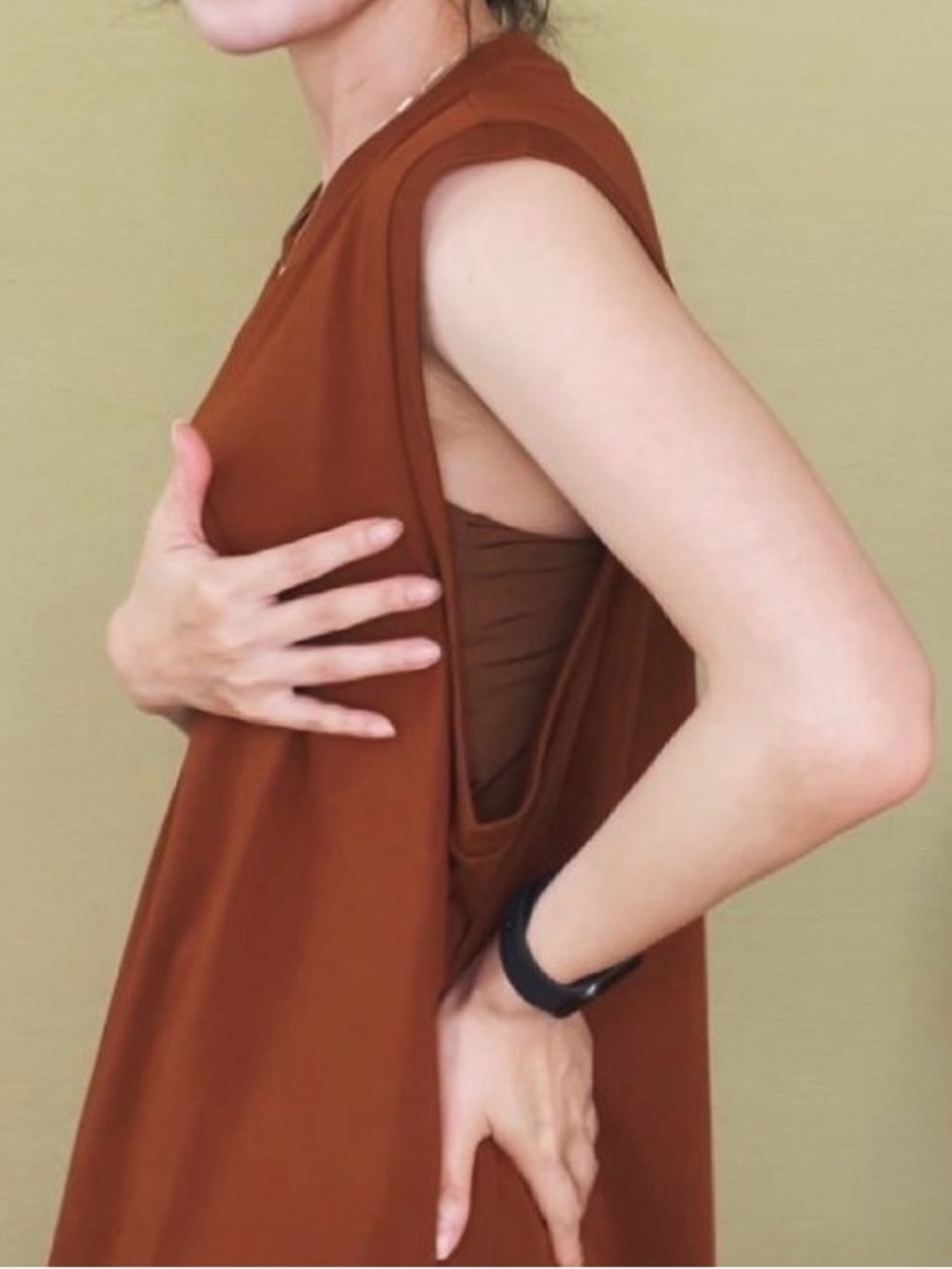 Mame Kurogouchi Uniqlo Airism Sleeveless Muscle Tee Terracotta Brown S